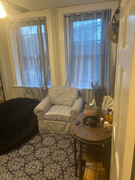 Building Photo - 115 Salem St