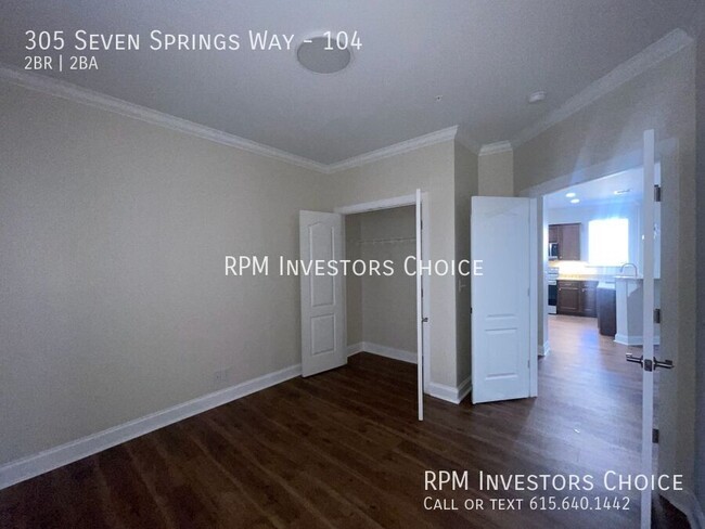 Building Photo - 305 Seven Springs Way