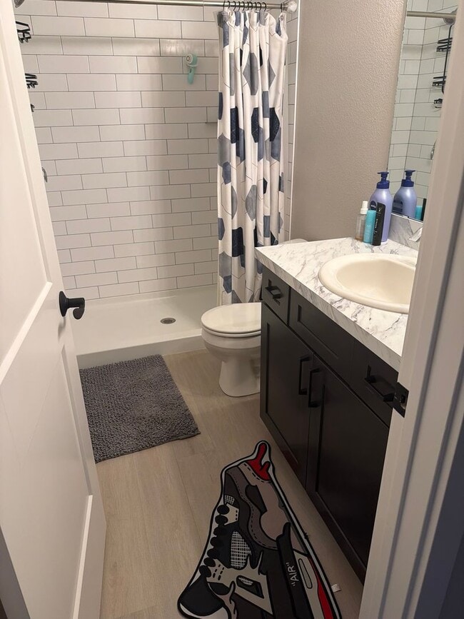 Building Photo - Modern West End Living | 4 Bed, 3 Bath Home