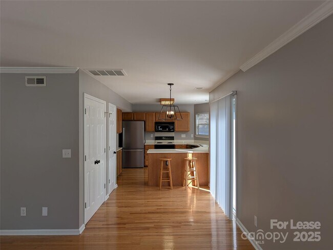 Building Photo - 160 Stone Ridge Ln