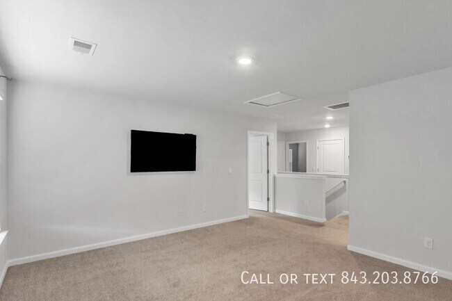 Building Photo - 473 Cedarview Rd