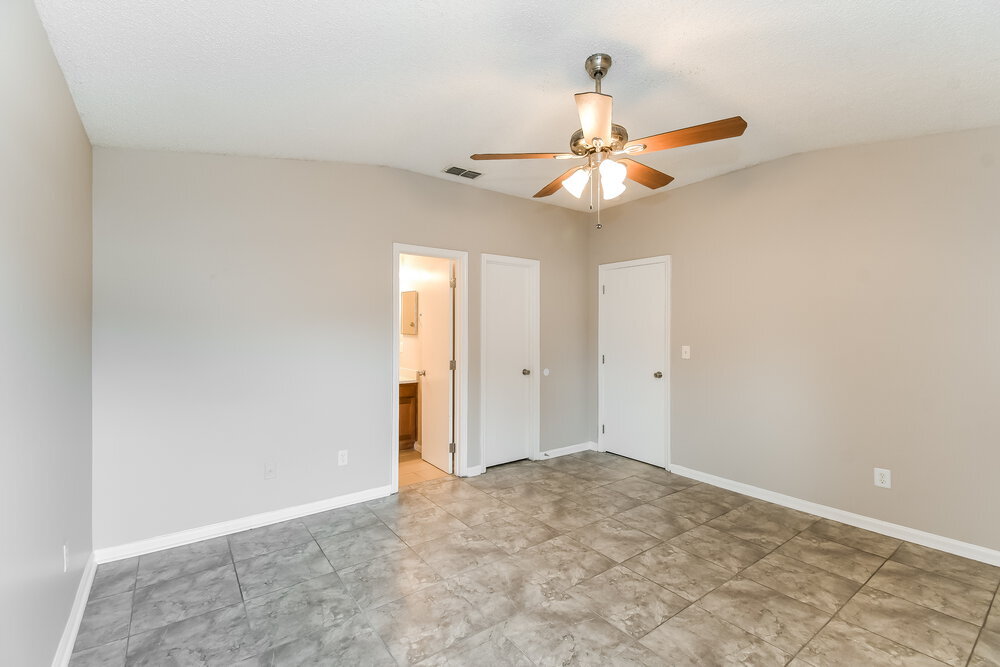 Building Photo - 9159 Upstream Ct