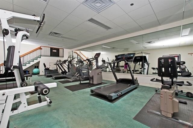 Building Photo - 5875 Friars Rd