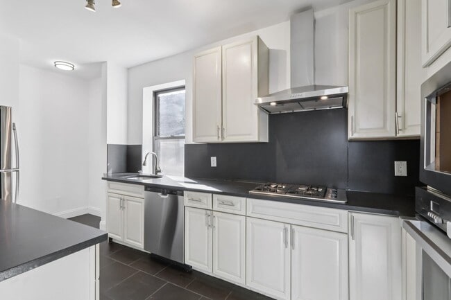 Building Photo - 333 Fairmount Ave