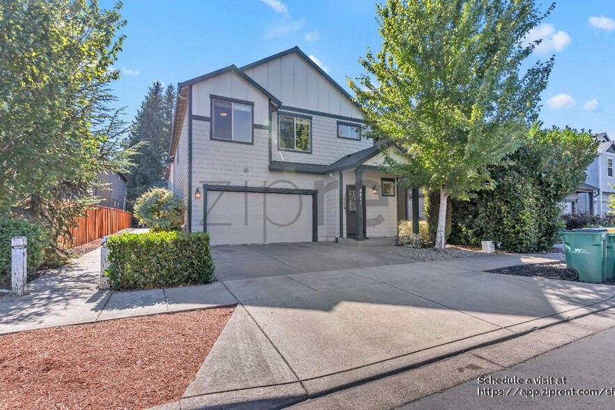 Building Photo - 2812 25th Pl