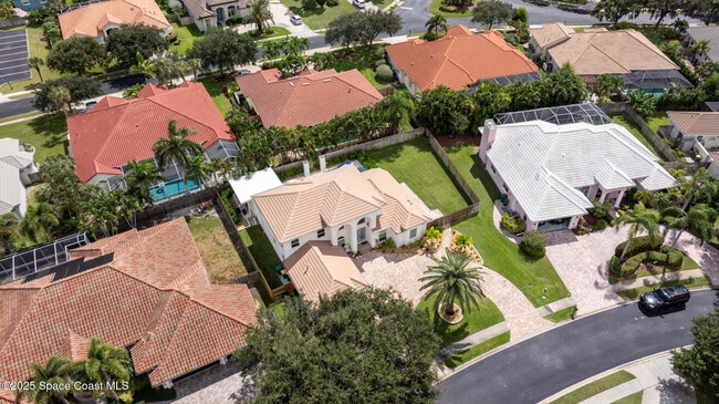 Building Photo - 385 Newport Dr
