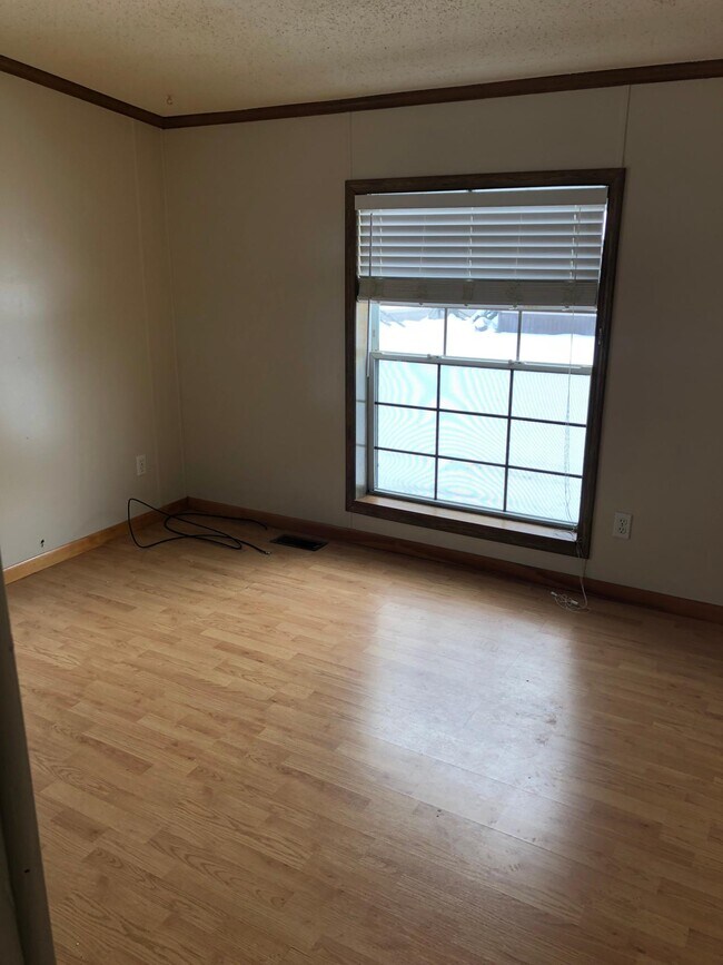 Building Photo - 4052 Delta Ln