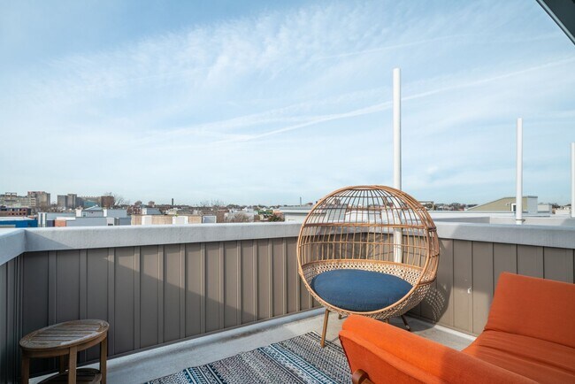 Building Photo - Four Bed Olde Kensington/Fishtown Home