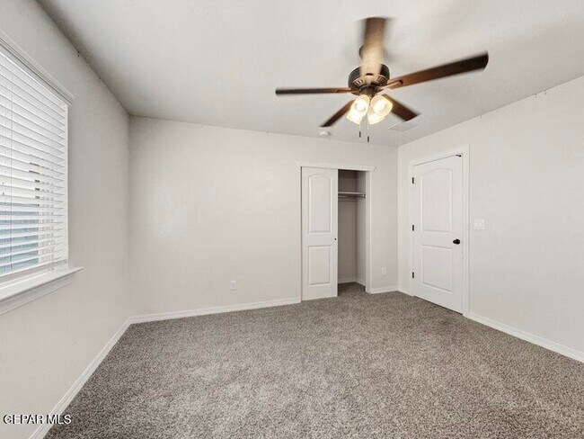 Building Photo - 12583 Clocker Dr