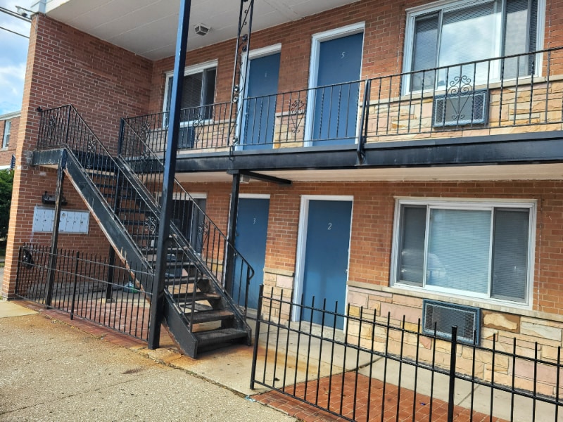 Building Photo - 3506 S 59th Ct