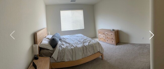 Building Photo - Lovely 3 Bedroom / 2 Bathroom for rent $2,495