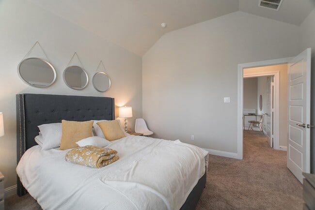 Building Photo - 73 Botanical Vista Dr