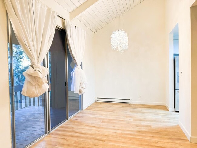 Building Photo - 505 Cypress Point Dr