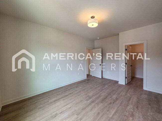 Building Photo - 4422 Foxcote Ln