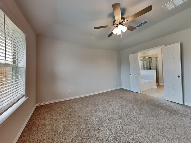 Building Photo - 3908 River Rock Ave