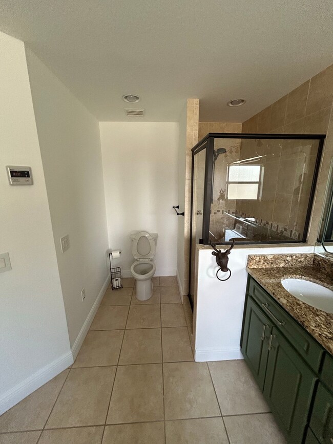 Building Photo - Ready for immediate occupancy!