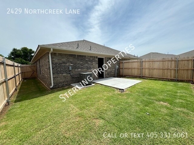 Building Photo - 2429 Northcreek Ln