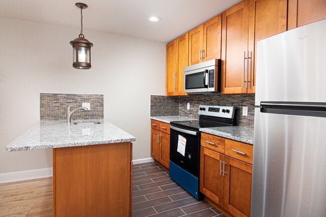 Building Photo - 5209 Chancellor BRAND NEW DUPLEX APT