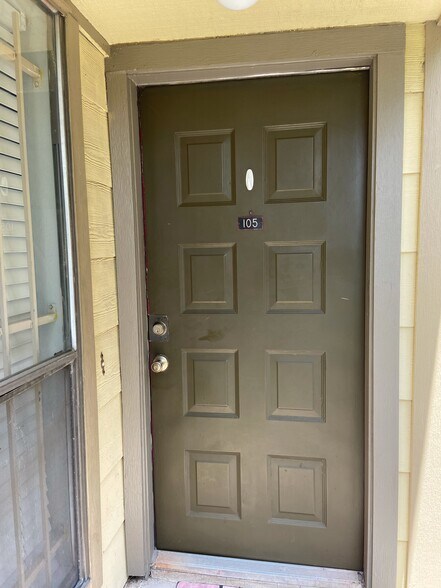 Building Photo - 8299 Cambridge St