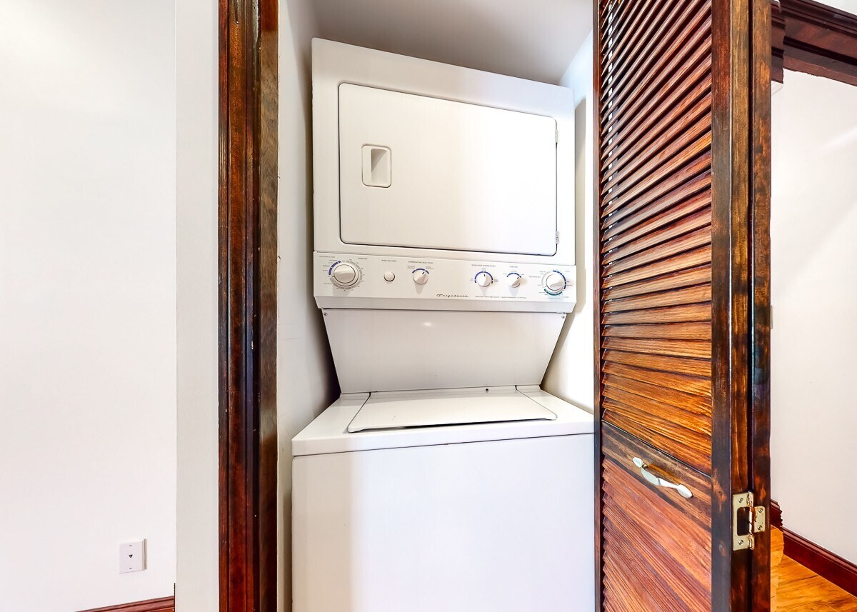 Building Photo - West 115th Street