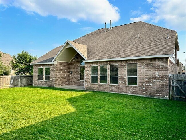 Building Photo - 14715 Golden Hawk Trial