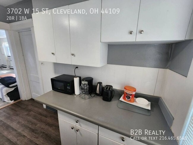 Building Photo - 3702 W 15th St