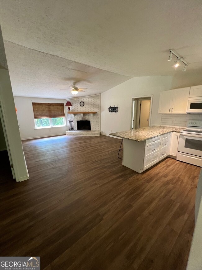 Building Photo - 6392 GA-5