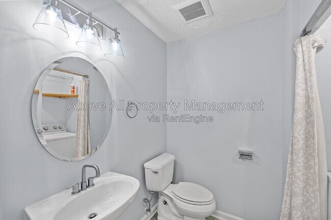 Building Photo - 207 Bay Dr