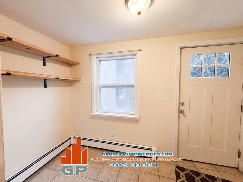 Building Photo - 4 Nashville Rd