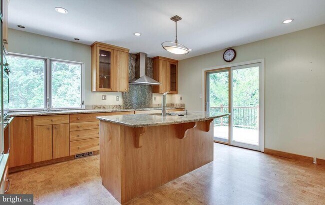 Building Photo - 1011 Shipman Ln