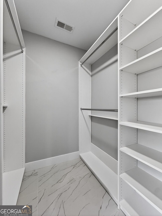 Building Photo - 1410 Landon Dr