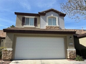 Building Photo - 907 Majestic Oak St