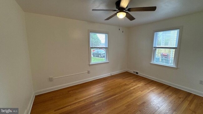 Building Photo - 436 Westshire Dr