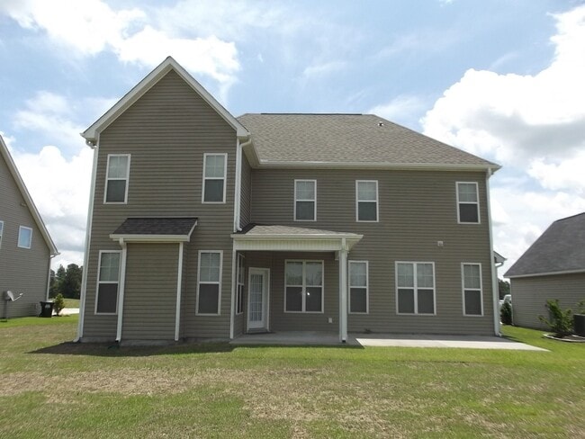 Building Photo - Absolutely Gorgeous!