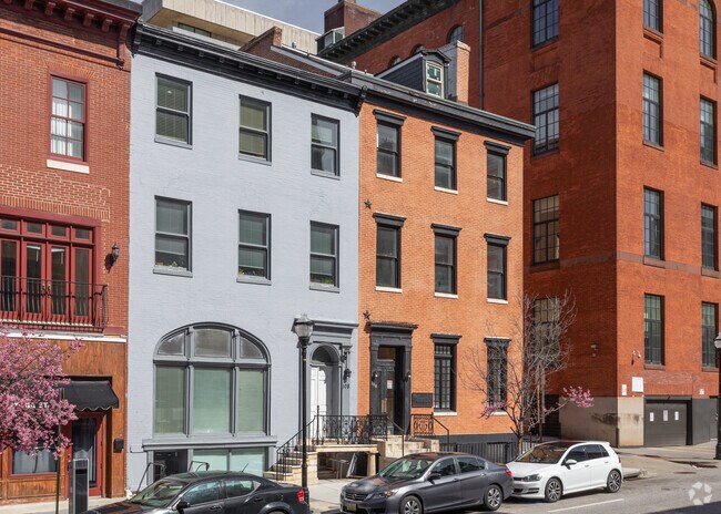 Building Photo - 106 W Saratoga St