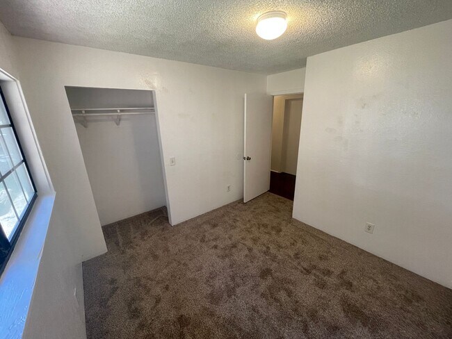 Building Photo - Live Amongst the Pines in Magalia