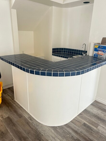 Building Photo - 686 Pacific Cove Dr