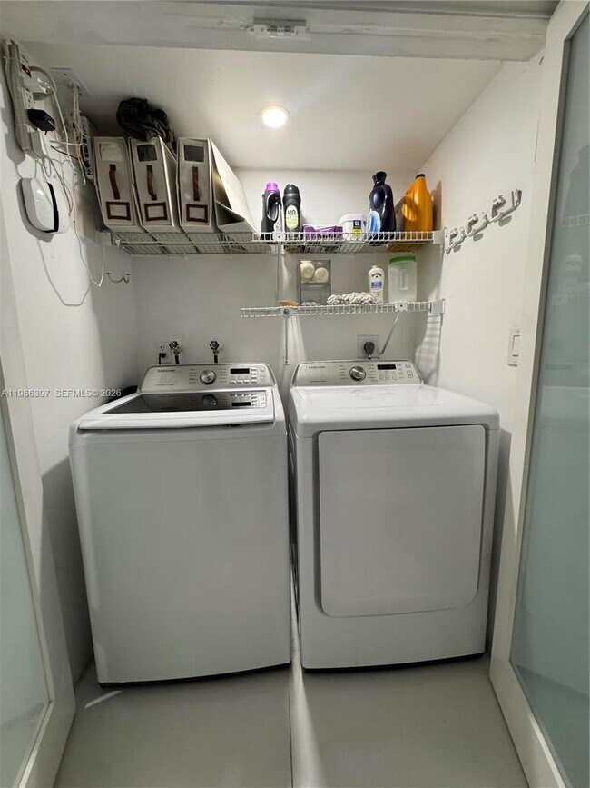 Building Photo - 19195 Mystic Pointe Dr