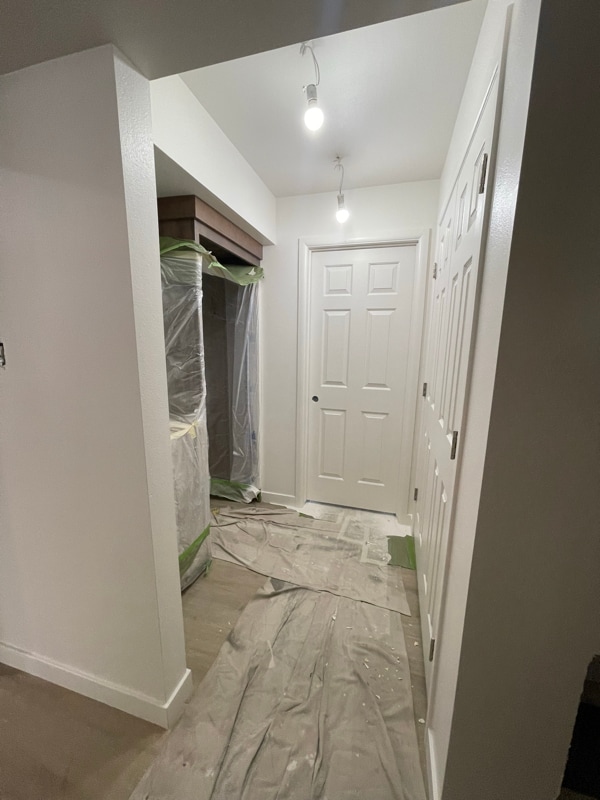 Building Photo - 320 S 400 E