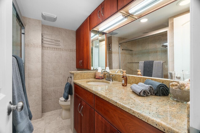 Building Photo - 950 Ponce De Leon Rd