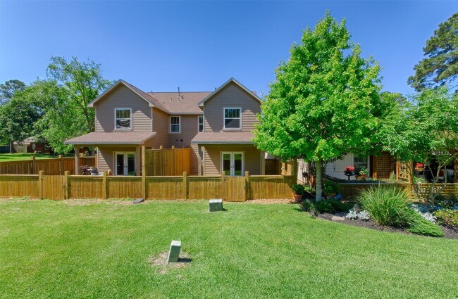 Building Photo - 12960 Orion Ct E