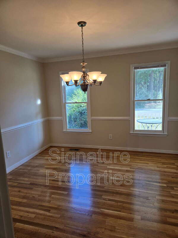 Building Photo - 11812 Marnelan Pl