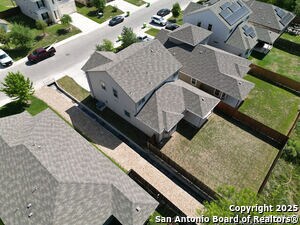 Building Photo - 11618 Tribute Oaks