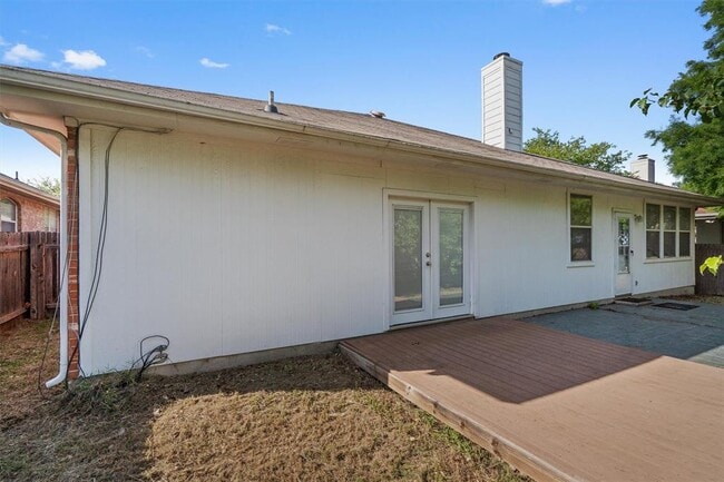 Building Photo - 2202 Bent Bow Dr