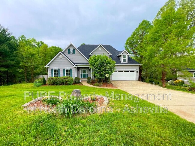 Building Photo - 6 Strawberry Ln