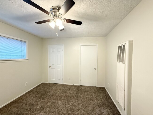 Building Photo - 3629 N MacGregor Way