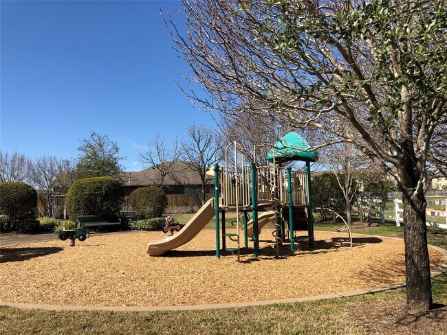 Building Photo - 25311 Saddlebrook Ranch Dr