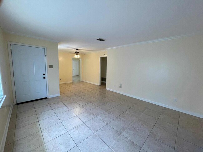 Building Photo - 7 Minutes to Barksdale AFB