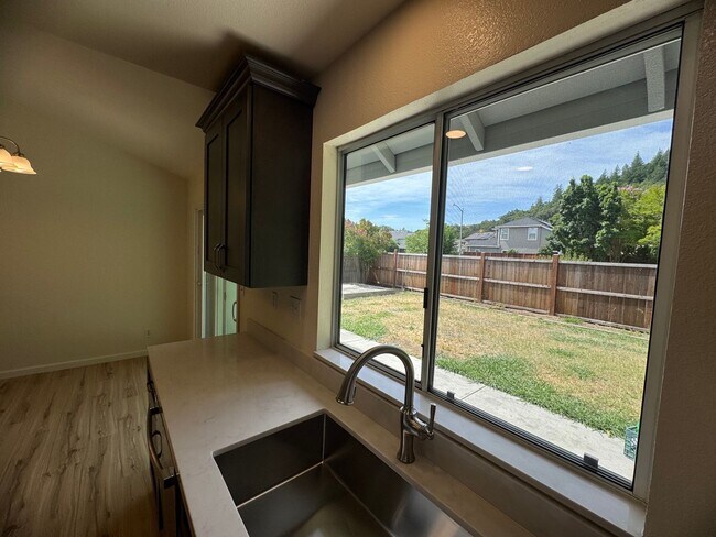 Building Photo - Beautifully Remodeled 3-Bedroom, 2-Bathroom home waiting for you !