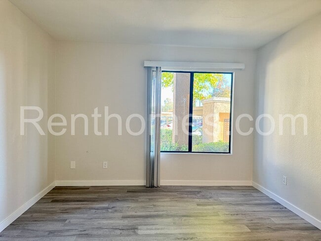 Building Photo - Mira Mesa, 8488 New Salem St #69, 2 Master...